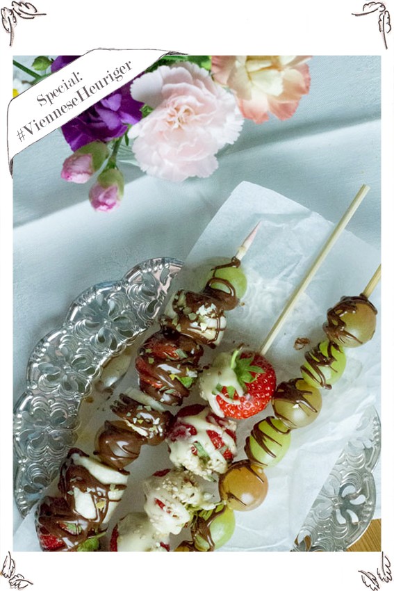 chocolate fruit skewers (almost) like you get them at the Viennese Heurigen