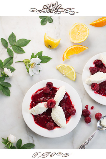 Omas Topfen Obers Nockerl mit Himbeersauce - Vanilla Cream Cheese Dessert with Raspberry Sauce