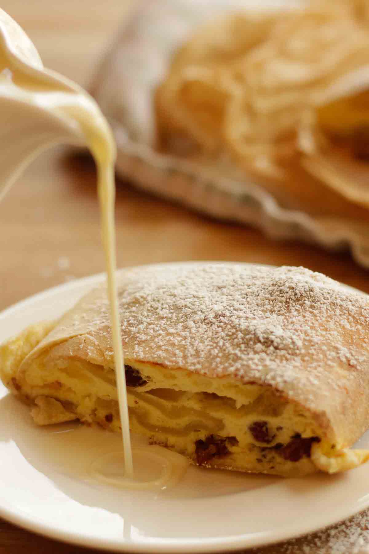 Topfenstrudel