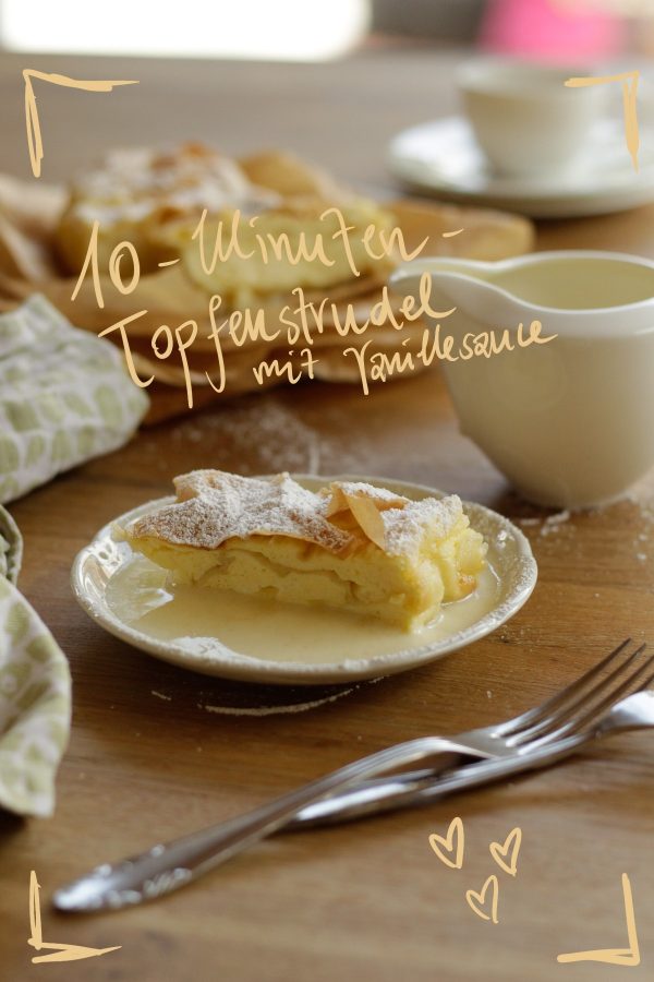 Topfenstrudel mit Vanillesoße