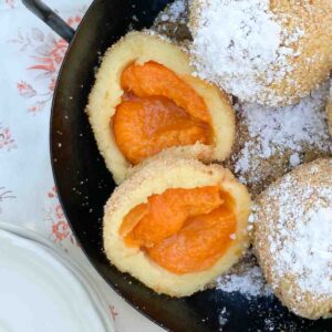 Marillenknödel aus veganem Kartoffelteig | Vegan Apricot Dumplings with potato dough